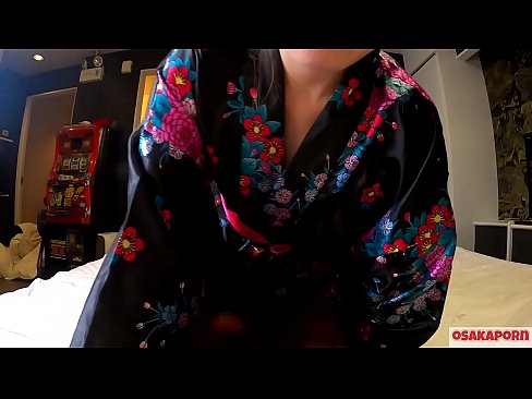 ❤️ Vajza e re cosplay pëlqen seksin deri në orgazmë me një shiringë në një kalorës dhe një blowjob. Vajzë aziatike me pidhi leshtore dhe cica të bukura me kostum tradicional japonez në video amatore që tregon masturbim me lodra qij. Sakura 3 OSAKAPORN. Video porno në sq.befuck-net.ru ﹏