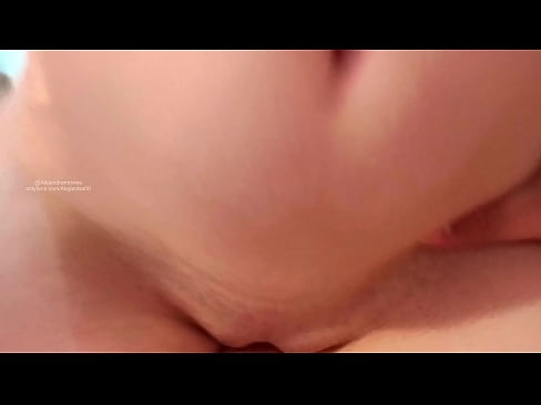 ❤️ Duke fjetur në dhomën e motrës sime dhe kështu u zgjova Video porno në sq.befuck-net.ru ﹏
