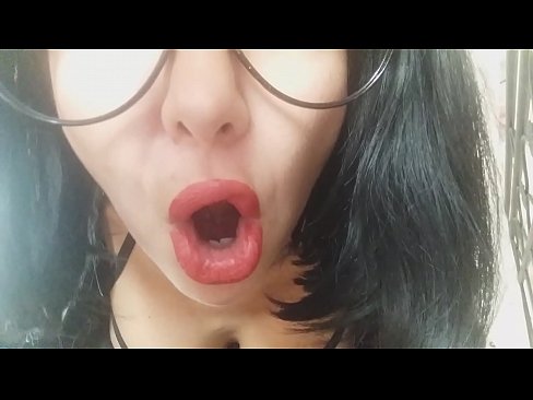 ❤️ Zemer, njerka jote nuk te le te shkosh ne shkolle sot... Kam shume nevoj per ty... Video porno në sq.befuck-net.ru ﹏