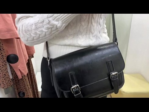 ❤️ Masturbim publik i kurvës së re FeralBerry me një dildo në dhomën e montimit Video porno në sq.befuck-net.ru ﹏